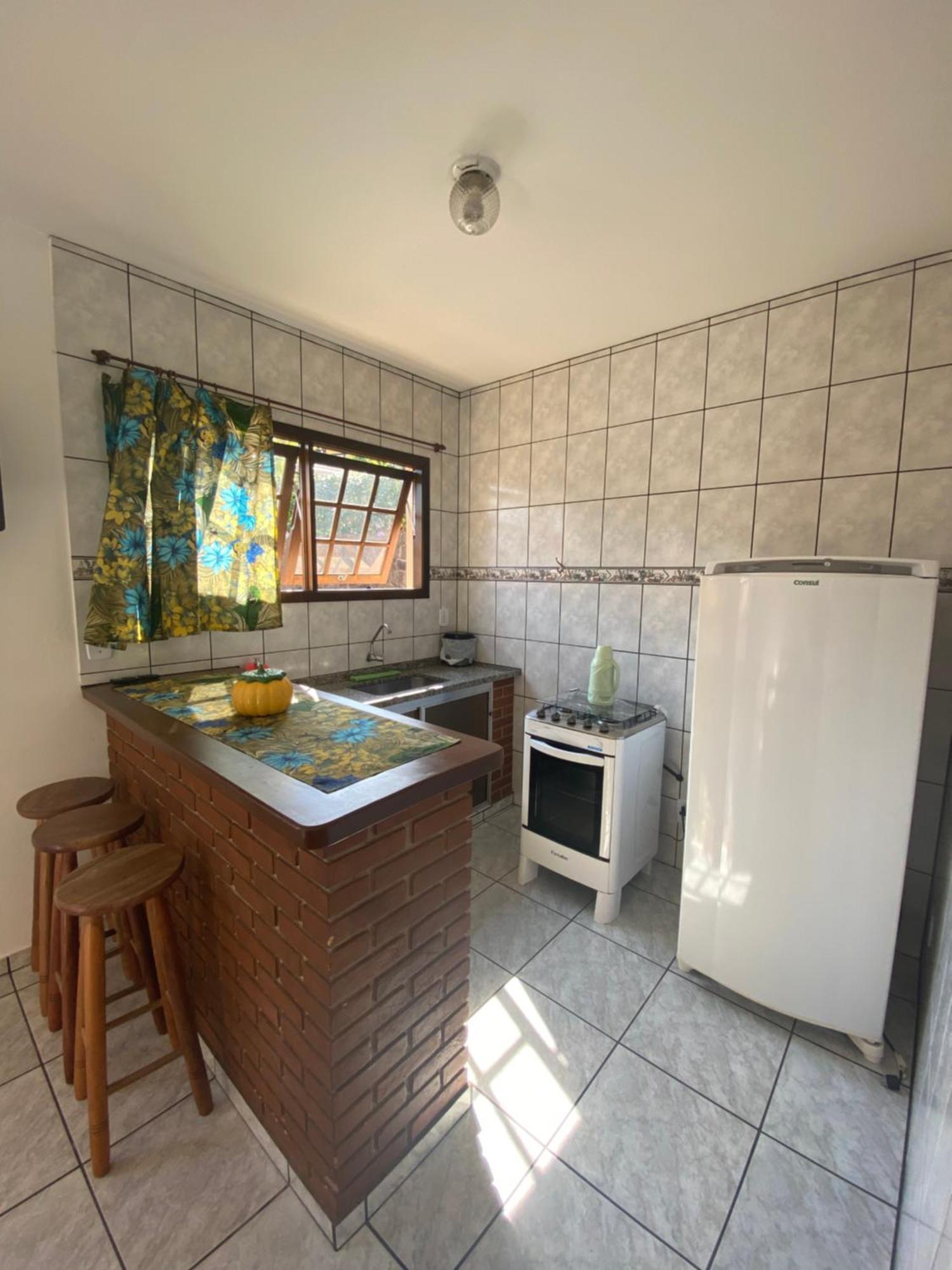 Chales E Suites Lourenco Ilhabela Exterior photo